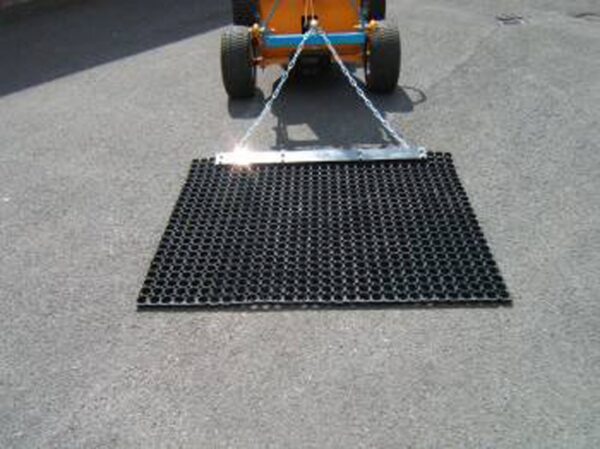 Dragmat with chain