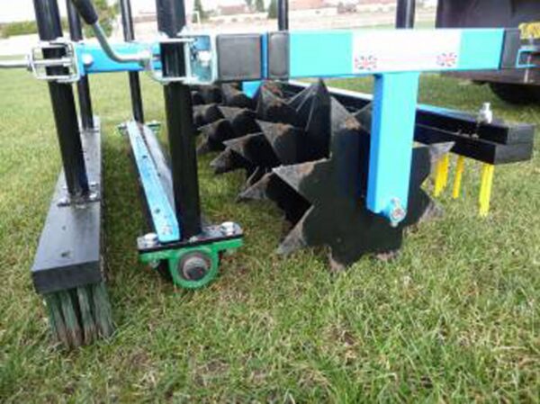 Ride On Pitch Groomer - Image 9