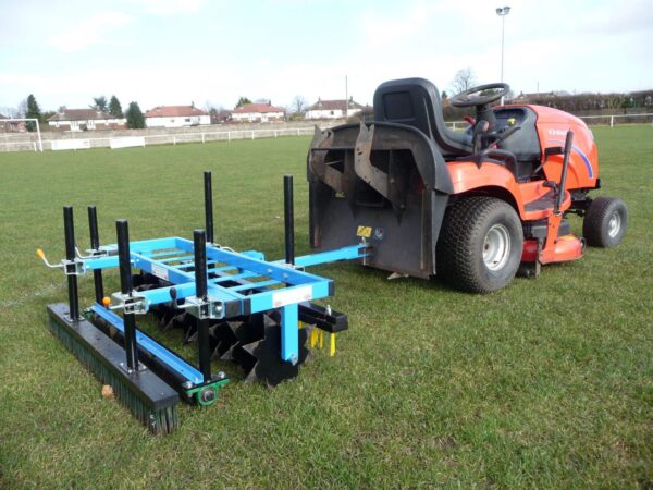 Ride On Pitch Groomer